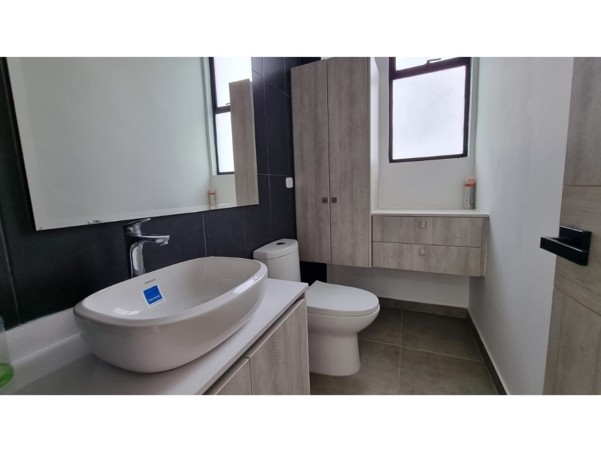 Oriol Pujol Mata, arquitecte. 8 habitatges unifamiliars Villeta