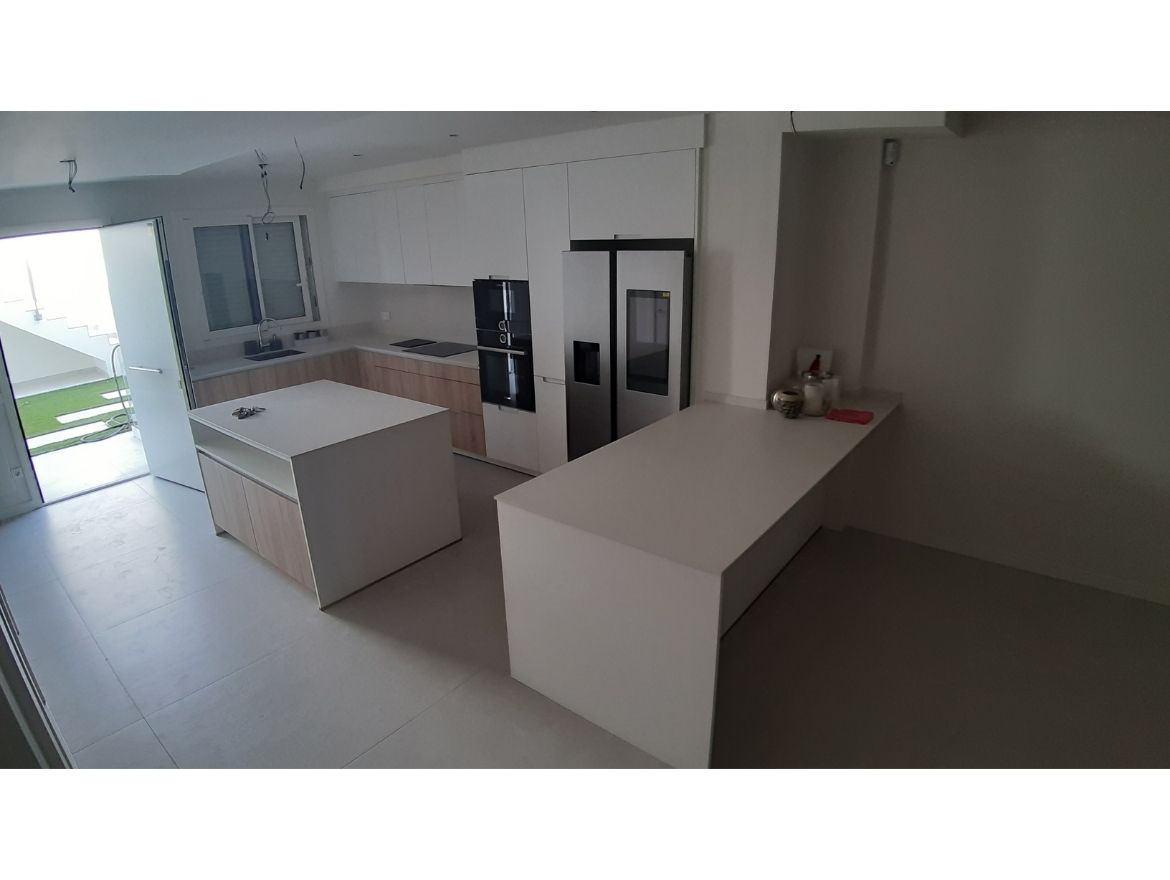 Oriol Pujol Mata, arquitecte. 9 habitatges unifamiliars en filera a Sitges