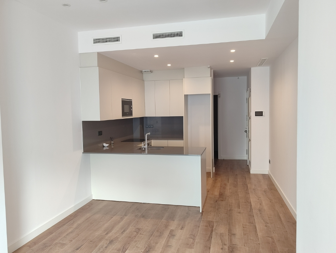 Oriol Pujol Mata, arquitecte. Edifici plurifamiliar 6 habitatges i 2 locals a Sant Boi de Llobregat