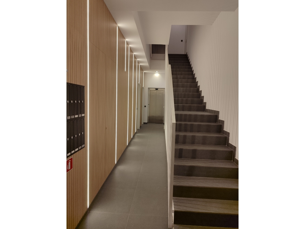 Oriol Pujol Mata, arquitecte. Edifici plurifamiliar 6 habitatges i 2 locals a Sant Boi de Llobregat