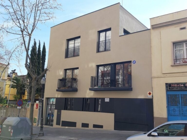 Edifici plurifamiliar de 8 habitatges