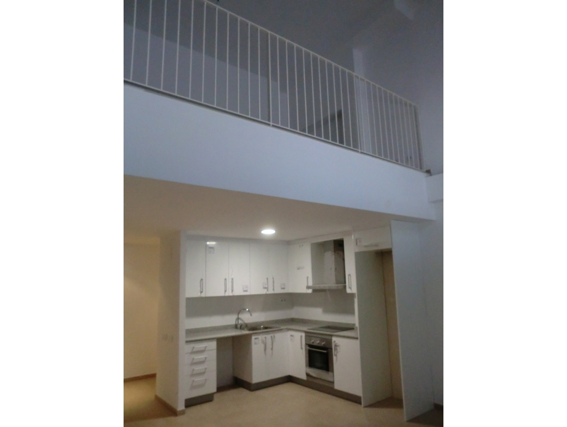 Oriol Pujol Mata, arquitecte. Edifici plurifamiliar de 7 habitatges i aparcament Rambla Muntanya